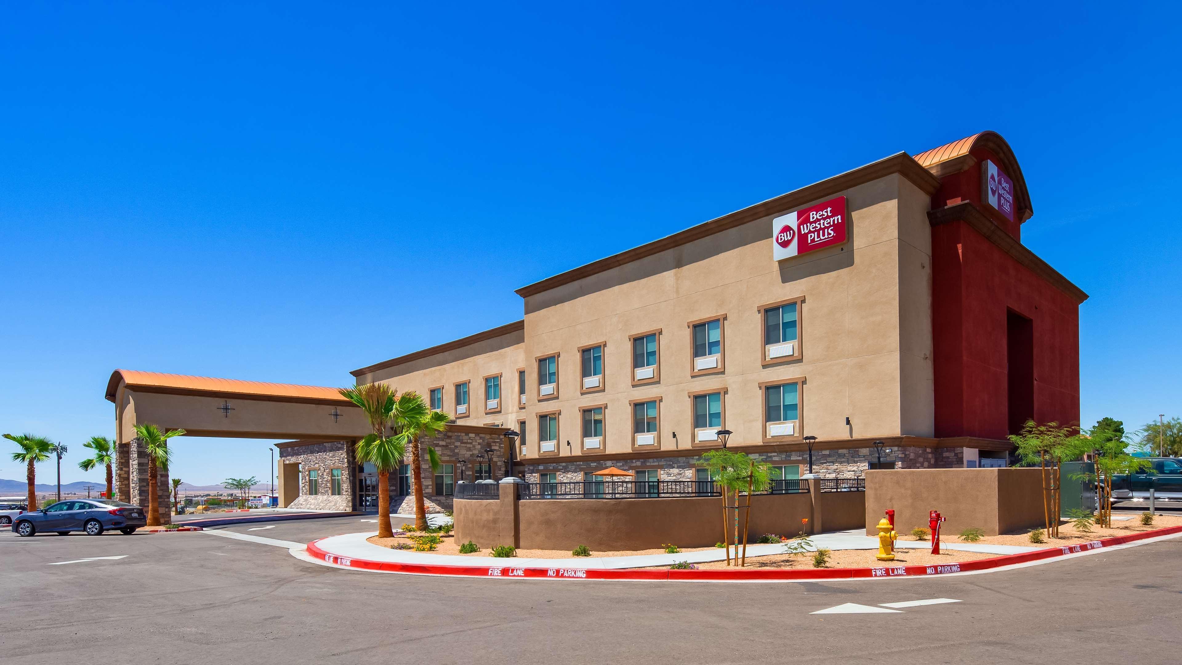 Best Western Plus New Barstow Inn & Suites Экстерьер фото