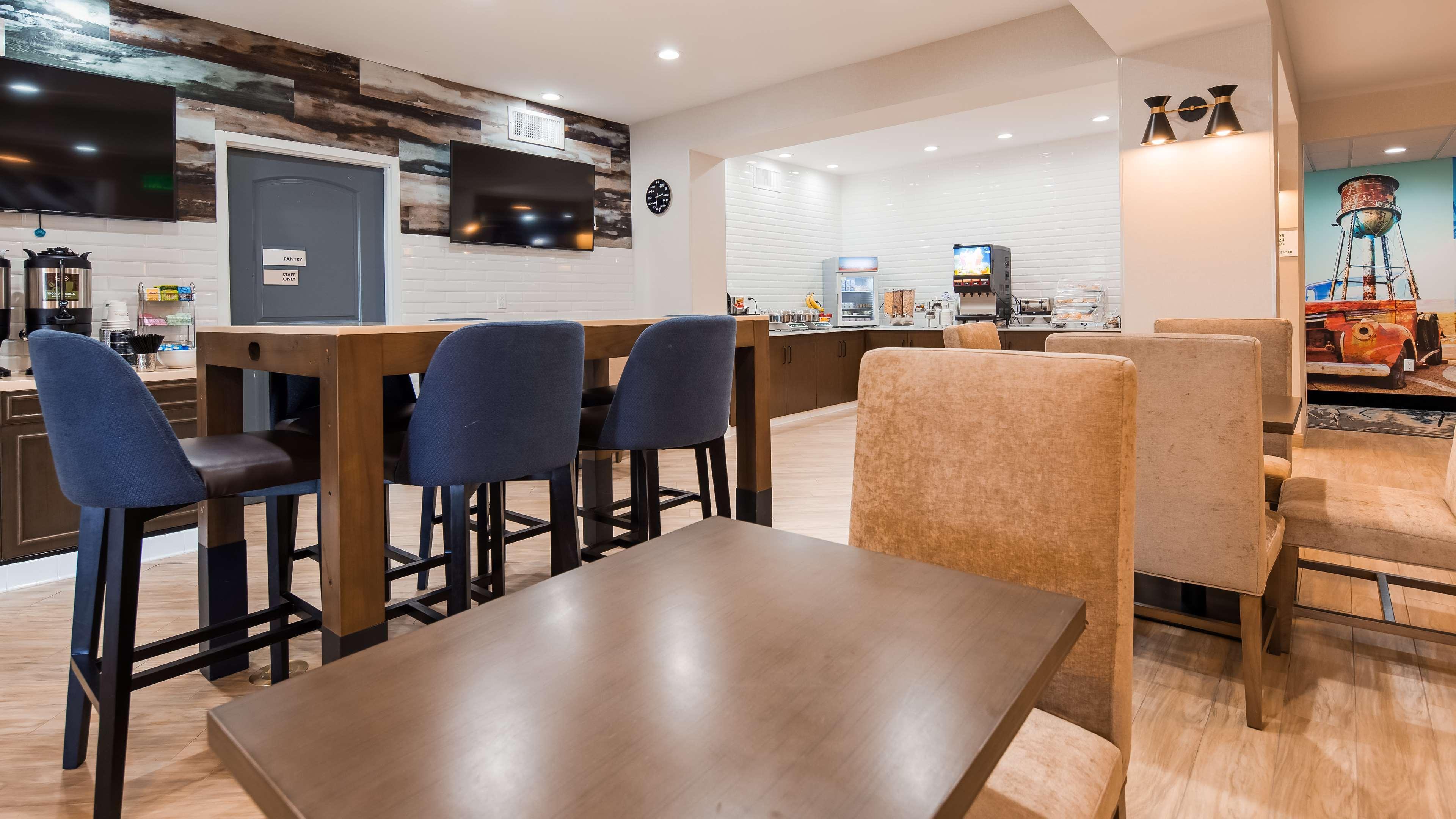 Best Western Plus New Barstow Inn & Suites Экстерьер фото
