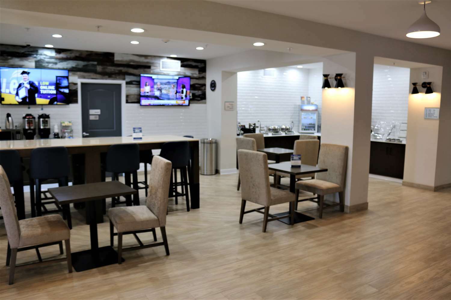 Best Western Plus New Barstow Inn & Suites Экстерьер фото